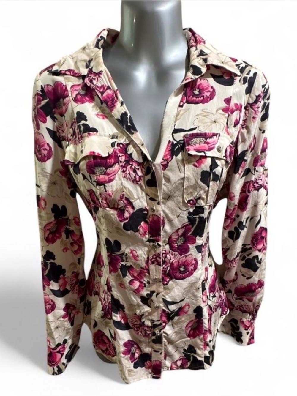 Beautiful Silk White House Black Market Floral Button-Up Blouse